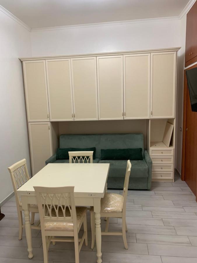 Apartament La Casa Dei Nonni Neapol Zewnętrze zdjęcie
